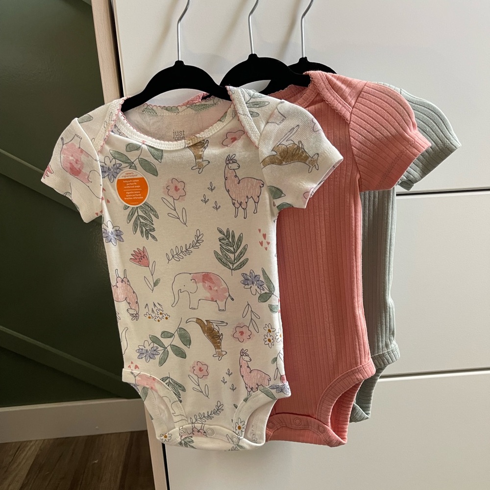 Carters onsies-Set of 3
